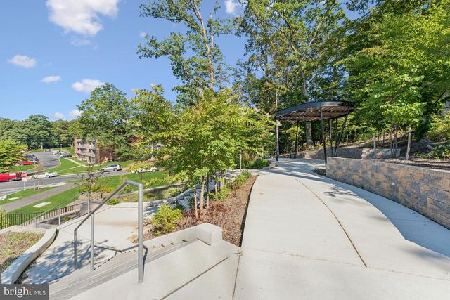 3517 DEAN DR, Hyattsville, MD 20782