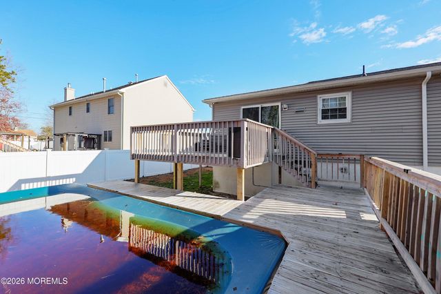 201 Morningside Street, Toms River, NJ 08757
