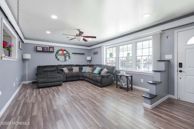 201 Morningside Street, Toms River, NJ 08757