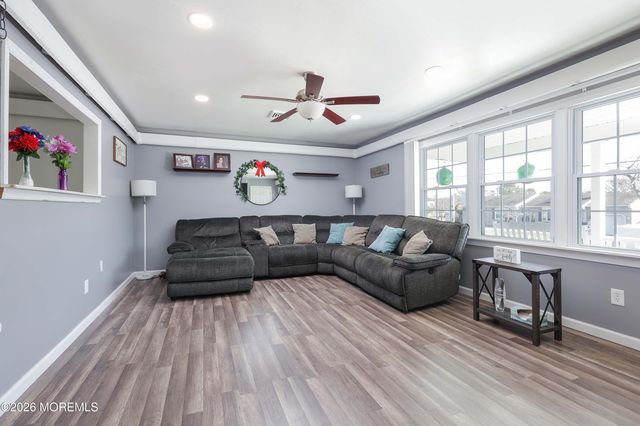 201 Morningside Street, Toms River, NJ 08757