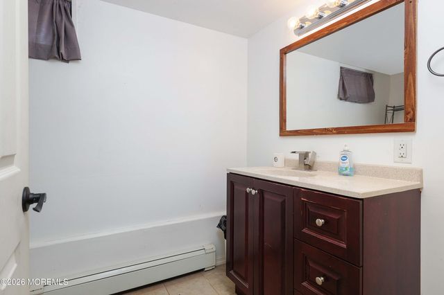 201 Morningside Street, Toms River, NJ 08757