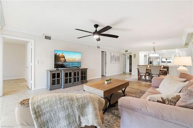 1526 Oyster Catcher PT 1526A, Naples, FL 34105