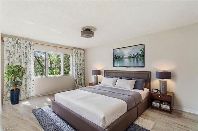 1526 Oyster Catcher PT 1526A, Naples, FL 34105
