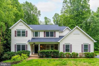 9085 GROUNDHOG LN, Marshall, VA 20115