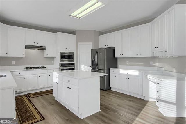 940 Ambleside Drive, Suwanee, GA 30024