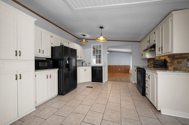 1651 Neptune Rd, Ashland City, TN 37015