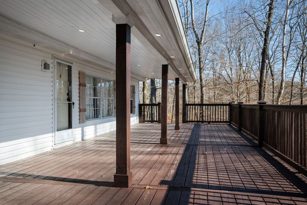 1651 Neptune Rd, Ashland City, TN 37015