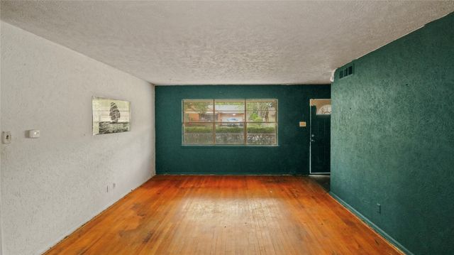 4926 Rand, Dallas, TX 75216