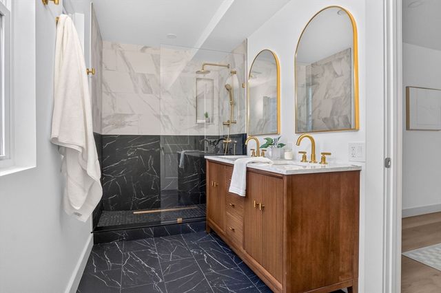 146 Jaques St A, Somerville, MA 02145