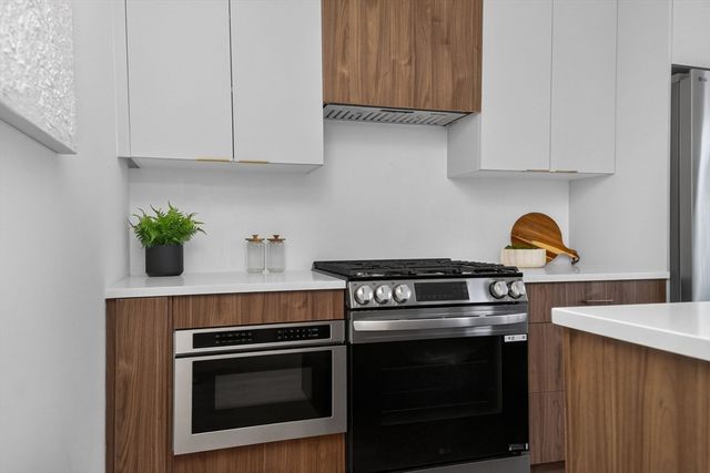 146 Jaques St A, Somerville, MA 02145