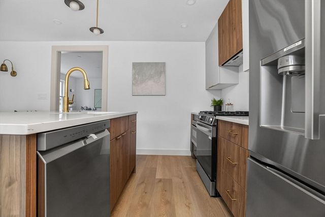 146 Jaques St A, Somerville, MA 02145