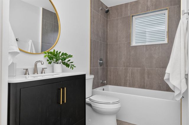 146 Jaques St A, Somerville, MA 02145