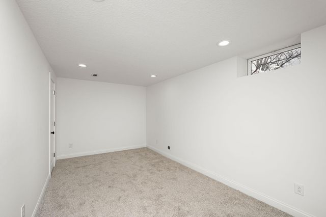1756 Saunders Avenue, Saint Paul, MN 55116