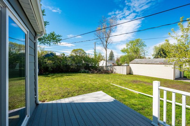 1756 Saunders Avenue, Saint Paul, MN 55116