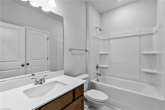 197 Candytuft Court, Lexington, NC 27295