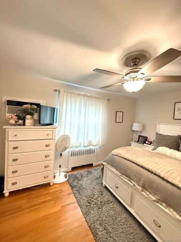200-10 17th Avenue 2-89, Whitestone, NY 11360