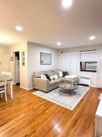 200-10 17th Avenue 2-89, Whitestone, NY 11360