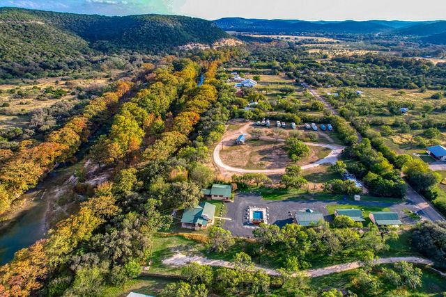 1189 CR 350, Concan, TX 78838