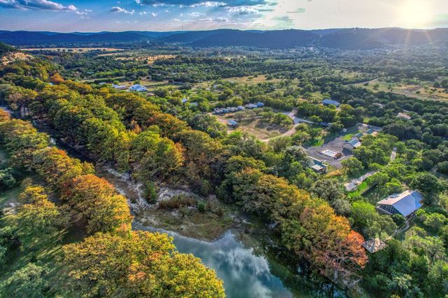 1189 CR 350, Concan, TX 78838