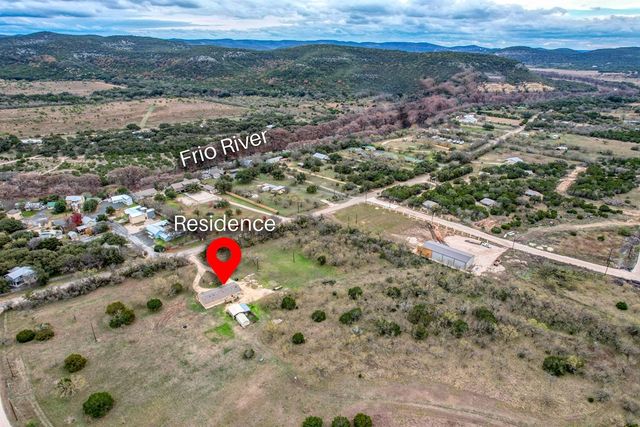 1189 CR 350, Concan, TX 78838