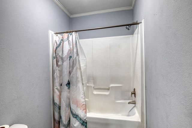 1189 CR 350, Concan, TX 78838