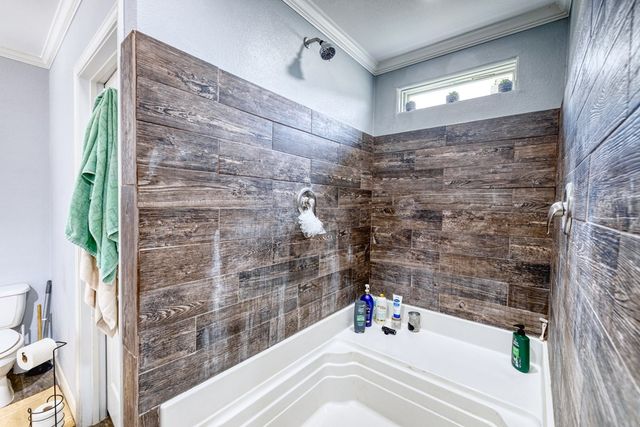 1189 CR 350, Concan, TX 78838