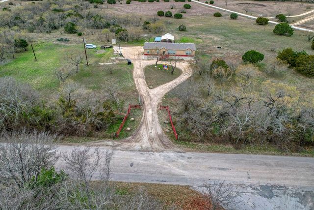 1189 CR 350, Concan, TX 78838