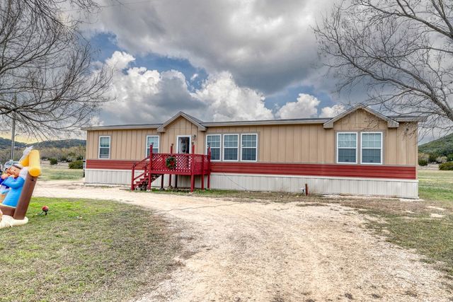 1189 CR 350, Concan, TX 78838
