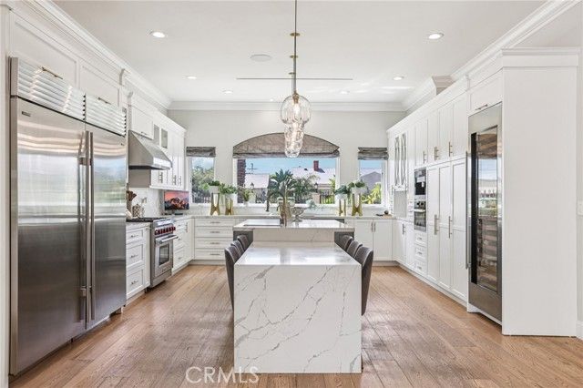 6850 Longridge, North Hollywood (los Angeles), CA 91605