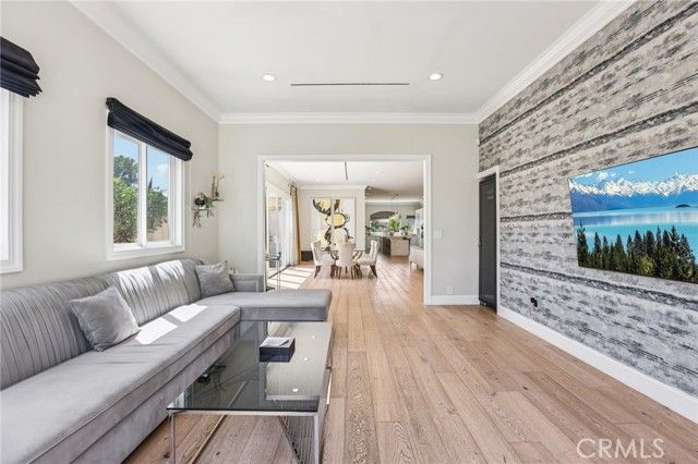 6850 Longridge, North Hollywood (los Angeles), CA 91605