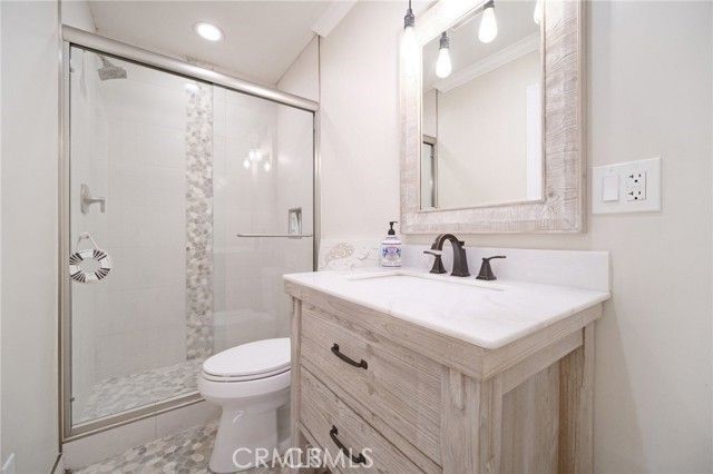 6850 Longridge, North Hollywood (los Angeles), CA 91605