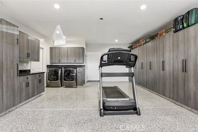 6850 Longridge, North Hollywood (los Angeles), CA 91605