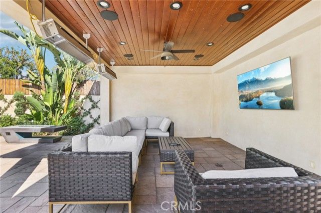 6850 Longridge, North Hollywood (los Angeles), CA 91605