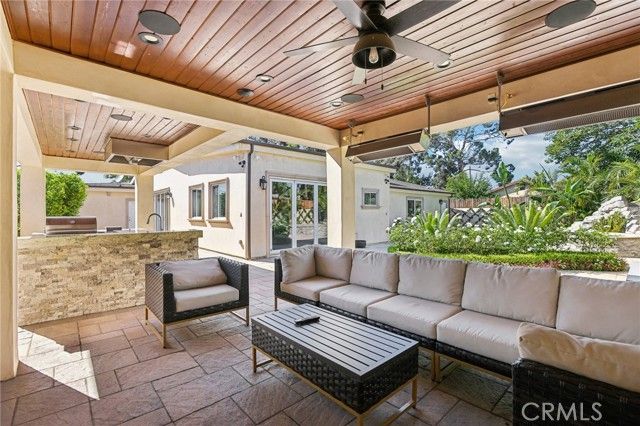 6850 Longridge, North Hollywood (los Angeles), CA 91605