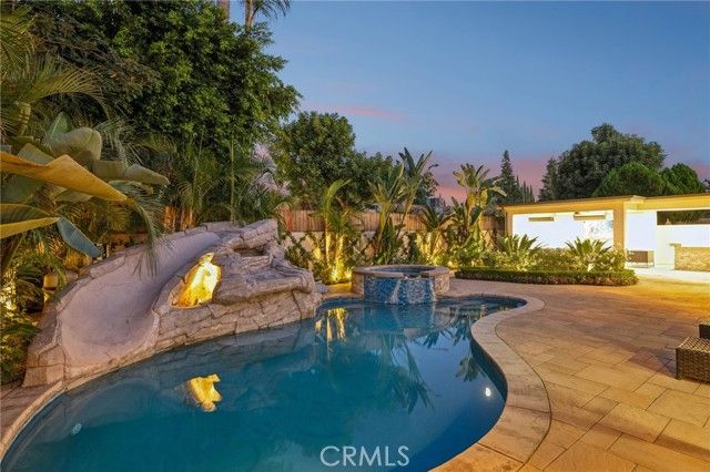 6850 Longridge, North Hollywood (los Angeles), CA 91605