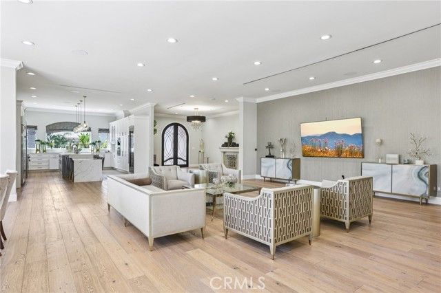 6850 Longridge, North Hollywood (los Angeles), CA 91605