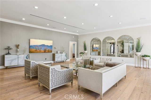 6850 Longridge, North Hollywood (los Angeles), CA 91605