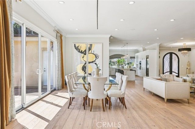 6850 Longridge, North Hollywood (los Angeles), CA 91605