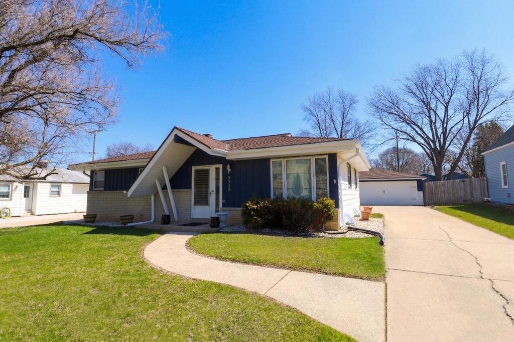 5228 9th STREET, Milwaukee, WI 53221