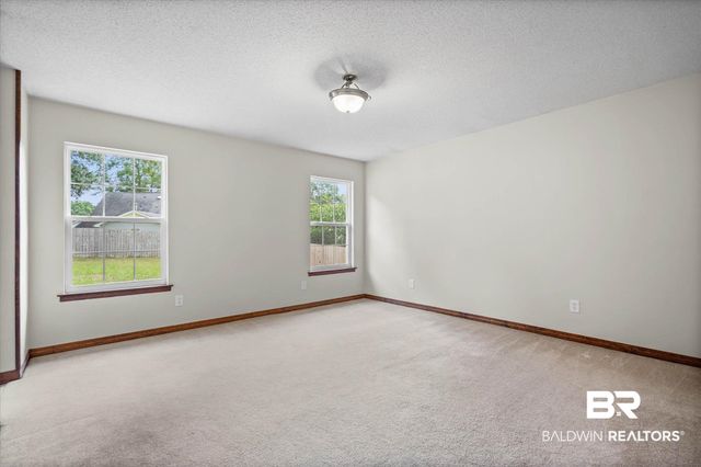 7020 S Woodlea Drive, Mobile, AL 36695