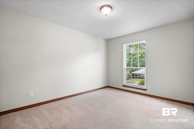 7020 S Woodlea Drive, Mobile, AL 36695