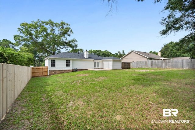 7020 S Woodlea Drive, Mobile, AL 36695