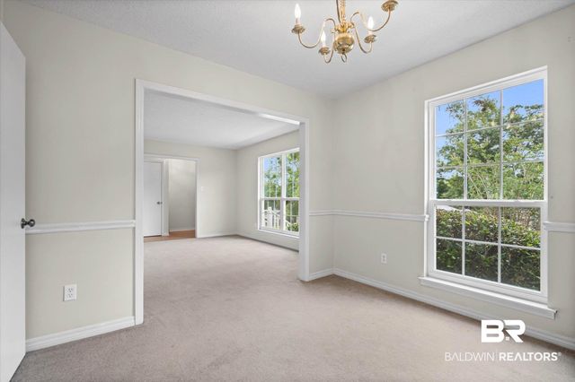 7020 S Woodlea Drive, Mobile, AL 36695