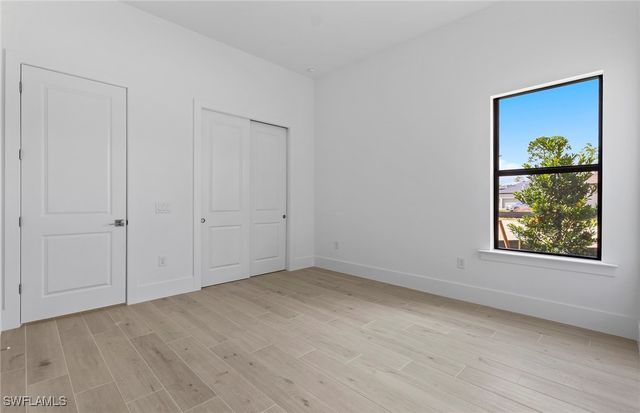 1961 Don Benito WAY, Naples, FL 34120