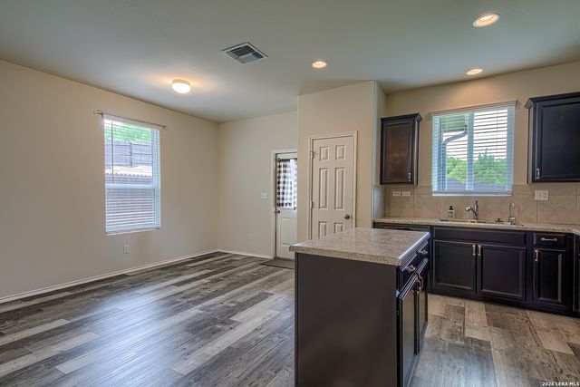 318 KOTARA CYN, San Antonio, TX 78260