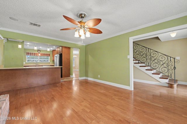 497 Dan M Russell Drive, Bay Saint Louis, MS 39520