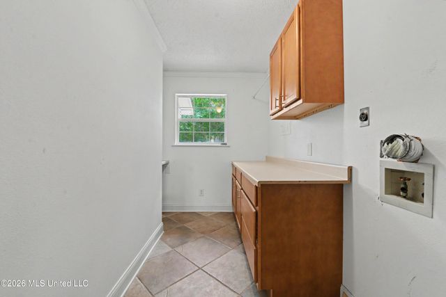 497 Dan M Russell Drive, Bay Saint Louis, MS 39520