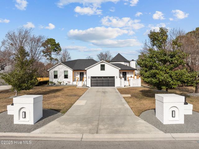 1224 Williamsburg Court, Wilmington, NC 28411