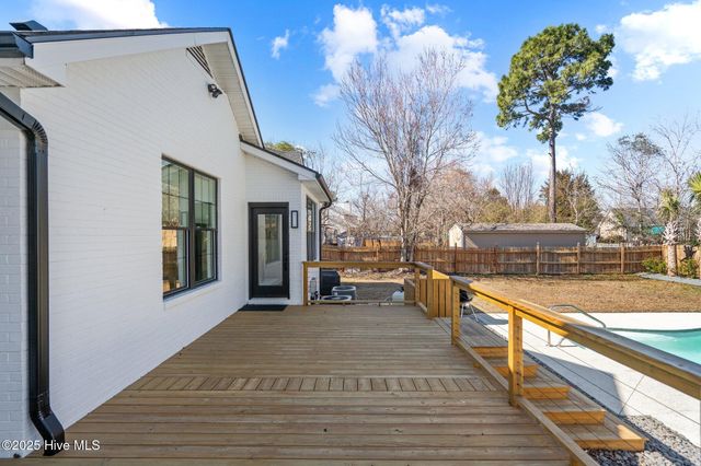 1224 Williamsburg Court, Wilmington, NC 28411