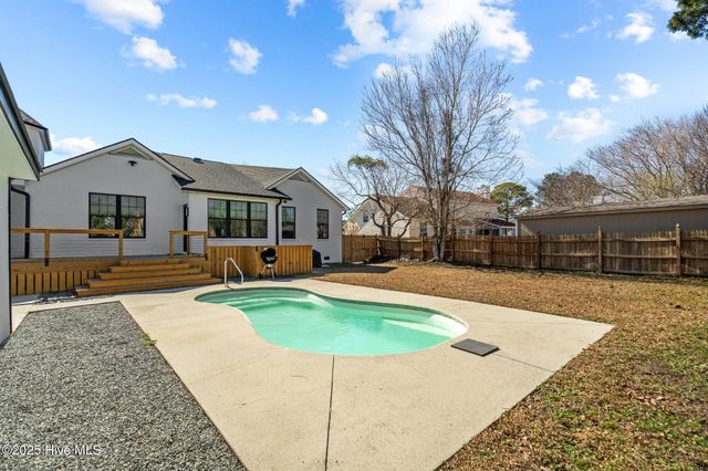 1224 Williamsburg Court, Wilmington, NC 28411